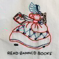 Image 2 of Sunbonnet Sue Kitchen Towel: Read Banned Books