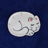 Image 1 of Seconds Discount Sleepy Kitty Small Dish - White