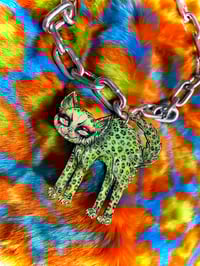 Image 4 of Green Squeak Kittie Chain