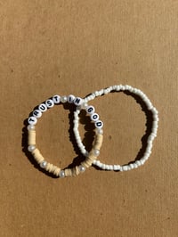 trust in God bracelet pack!🤍🌅💐