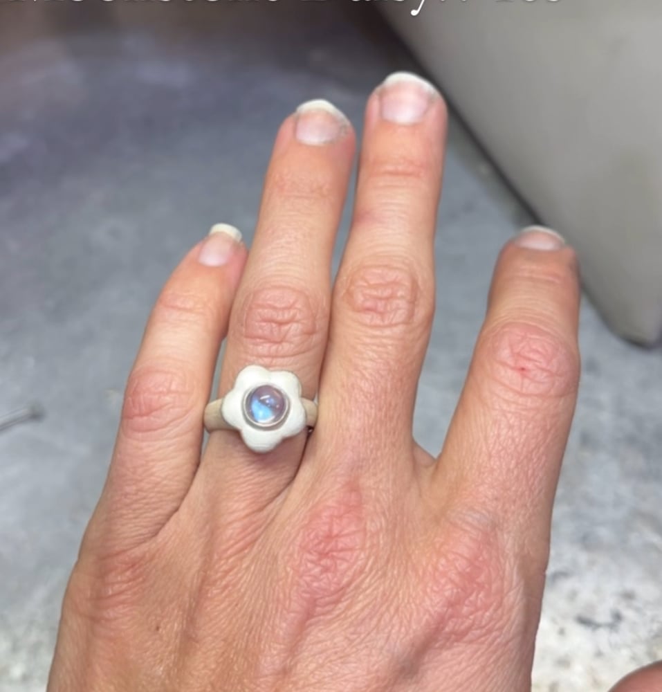 Image of Preorder~Daisy Ring Moonstone