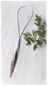 Image 3 of Collana in pelle artigianale SIRENA - Luce Terra