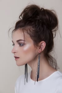 Image 6 of Orecchini pendenti in pelle NINFA CRYSTAL - Black&Gold