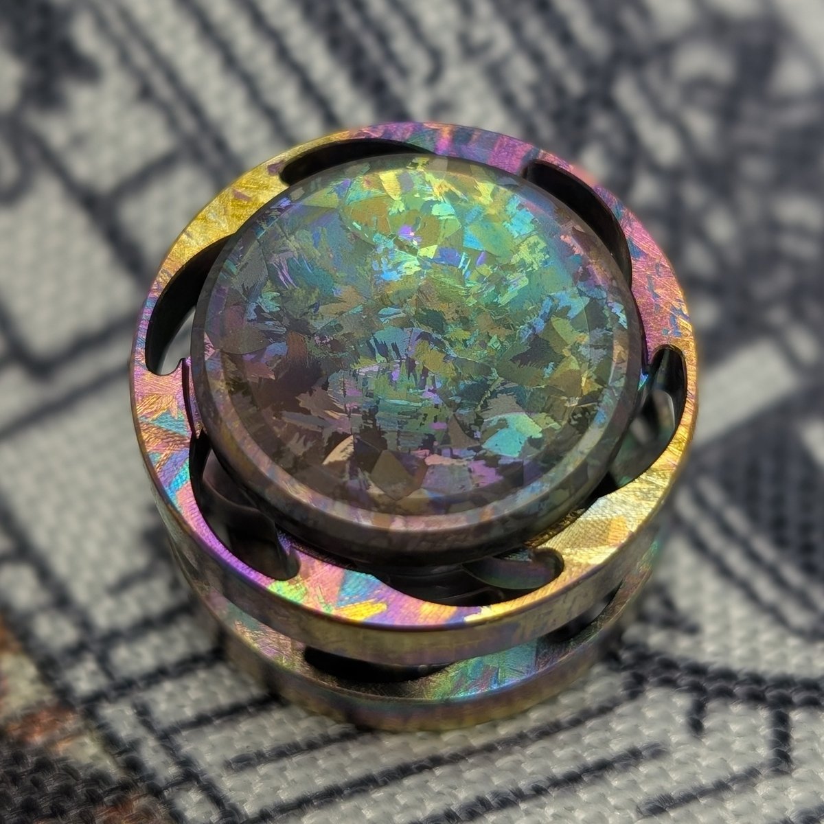 Spinning-Button Vortex 3.0 in Full Crystallized Titanium | NJTHandPower