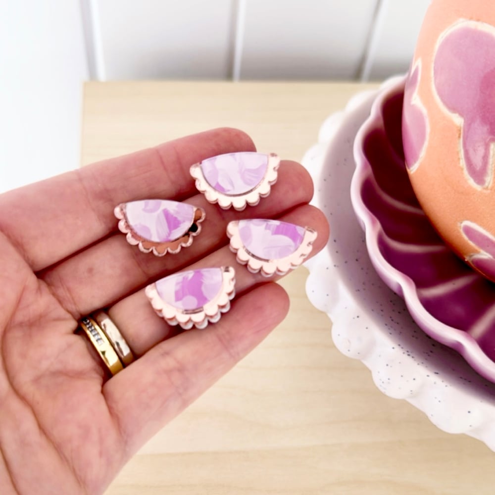 Image of 'Lilac Fields' Mini Frill Studs