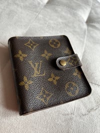 Image 2 of Louis Vuitton Unisex Monogram Vintage Purse