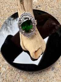 Image 3 of Chrome diopside size 6.5