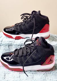 Image 1 of Jordan Max Aura Black/Red Sneakers Size 5