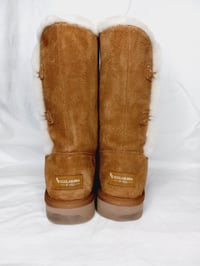 Image 2 of Koolaburra by UGG Size 6