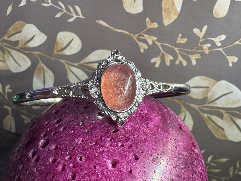 Image of Elegant Strawberry Quartz Bracelet