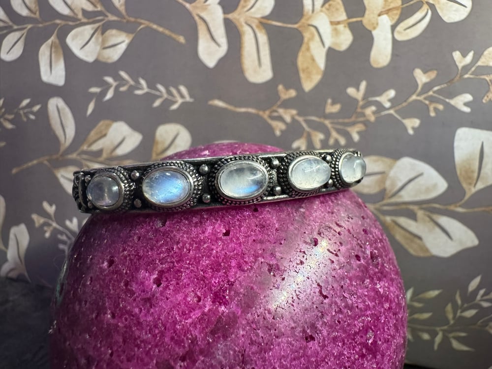 Image of Stunning Moonstone Bracelet