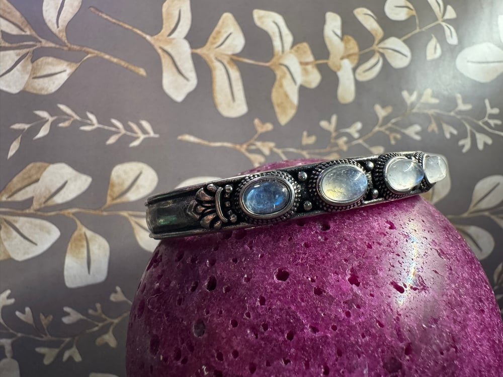 Image of Stunning Moonstone Bracelet