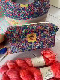Image 4 of Trousse pour petits projets tricot ou Accessoires: Liberty Wiltshire rose et bleu