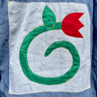 Image 3 of S Tulip Back Patch Cropped Shirt