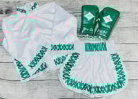 Image 2 of Pro Sé Fight Night Package Set (Gloves, Fight Outfit, Sweatsuit)
