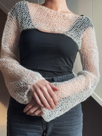 Image 3 of KNITTING PATTERN - Meshy shrug