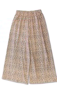 Image 1 of PANTALÓN CULOTTE LEOPARDO