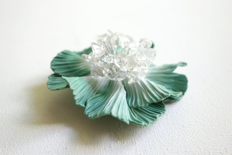Image of Petite broche fleur Céladon