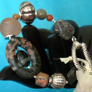 Image of Agate unicite bracelet/earring set