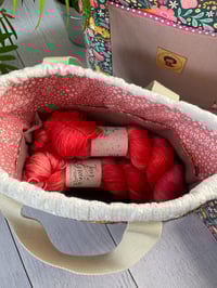 Image 3 of Sac à projet Taille M: Tigre au jardin