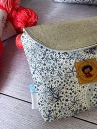 Image 3 of Pochette plate pour accessoires : Liberty Adeladja bleu