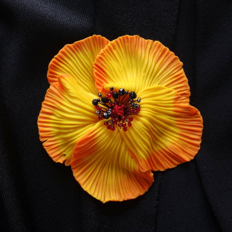 Image of Grande broche fleur jaune orangé