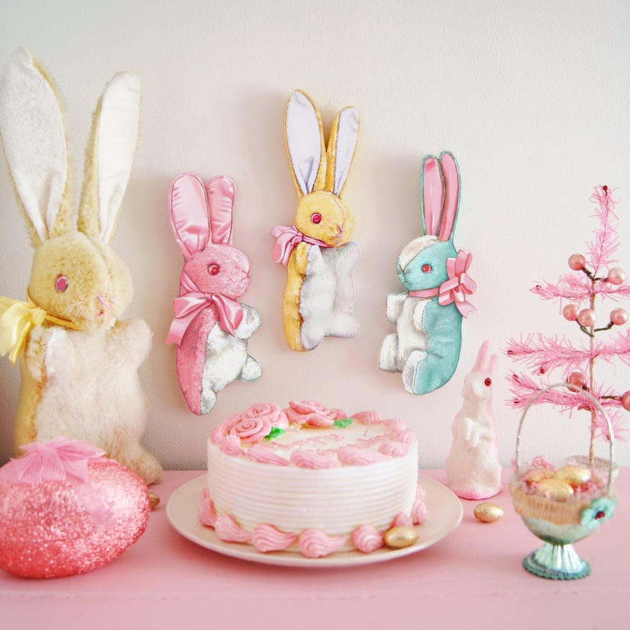 Image of Vintage inspired stuffed Bunny plaque (pink, blue, or yellow)
