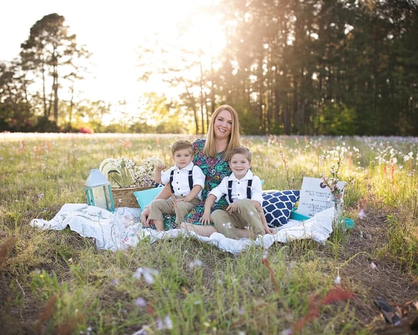 Image of Mother's Day Mini Sessions April 11-13