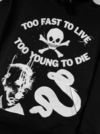 Image 3 of TOO FAST HOODIE SCHWARZ