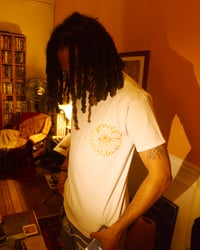 Image 1 of AMOUR ET PATIENCE TEE / FLEUR ORANGE