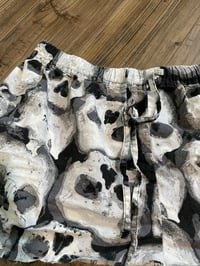 Image 2 of Skull mini skirt (M)