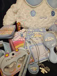 Image 4 of Cinnamoroll Fluffy Shoulder Bag Bundle 