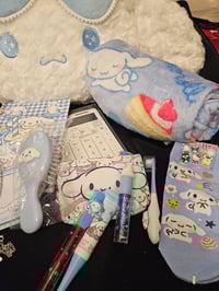 Image 6 of Cinnamoroll Fluffy Shoulder Bag Bundle 