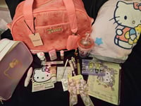Image 2 of Juicy Couture Domed Weekender Bag Meets Hello Kitty Bundle 