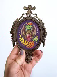 Image 3 of Vampy in oval frame