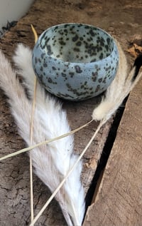 Image 3 of Grey Speckled Pot