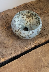 Image 4 of Grey Speckled Pot