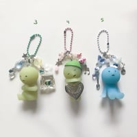Image 3 of Smiski Keychain