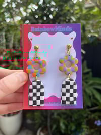 Checkmate bloom earrings 