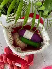 Image 2 of Sac à projets taille M, sans poche avant: Petite souris au potager