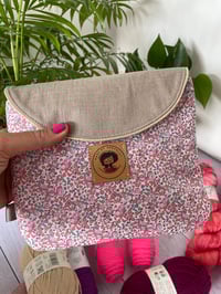 Image 4 of Pochette plate pour accessoires: Liberty New Eloïse Rose 