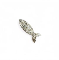 Image 1 of Pin’s poisson paillettes