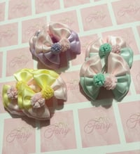 Pom poms