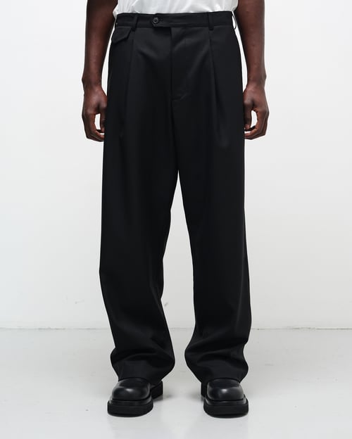 Image of Black Cotton Gabardine Pleated Pants