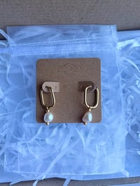 Image 3 of Gold Pearl Oval Huggies