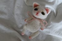Image 2 of Odd-eyed Cat Doll
