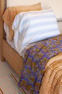 Image 3 of Gold Cheetah Pillowcase