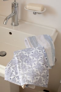 Image 1 of Garden Collection Bath Towels