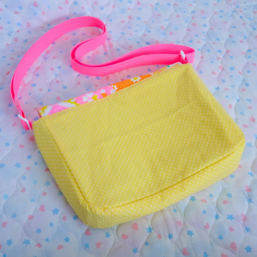 Flap Bag: 04