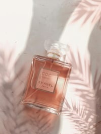 Image 1 of Coco Chanel Inspired Wax Melts – Elegant Floral Scent in Organic Soy